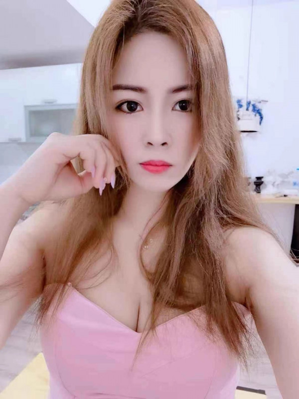 成开大厦妩媚小乔